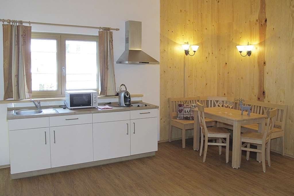 Hotel Garni Almenrausch Und Edelweiss Гармиш-Партенкирхен Стая снимка