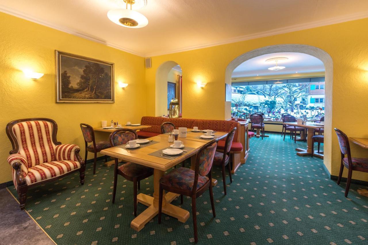 Hotel Garni Almenrausch Und Edelweiss Гармиш-Партенкирхен Екстериор снимка